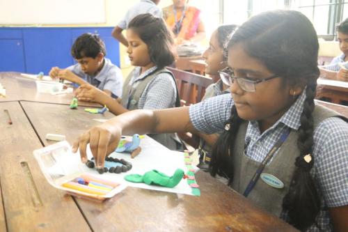CLAY MODELING COMPETITION (26)