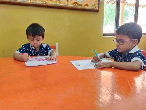 COLOURING COMPETITION (4)