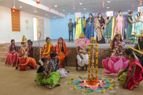 DIWALI CELEBRATION-MIDDLE (2)