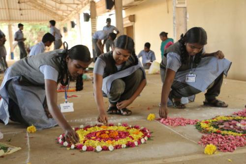 FLOWER CARPET AND MASK MAKING (4)