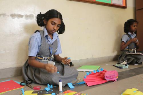 PAPER DRESS MAKING COMPETITION (26)