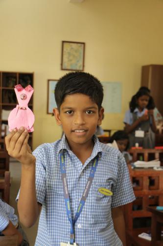 PAPER DRESS MAKING COMPETITION (6)